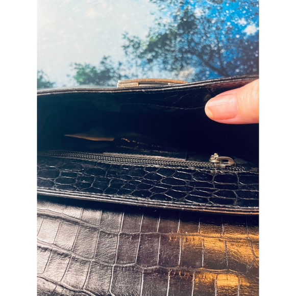 Women's Salvatore Ferragamo Vintage Black Leather Shoulder Bag EUC - Picture 7 of 16